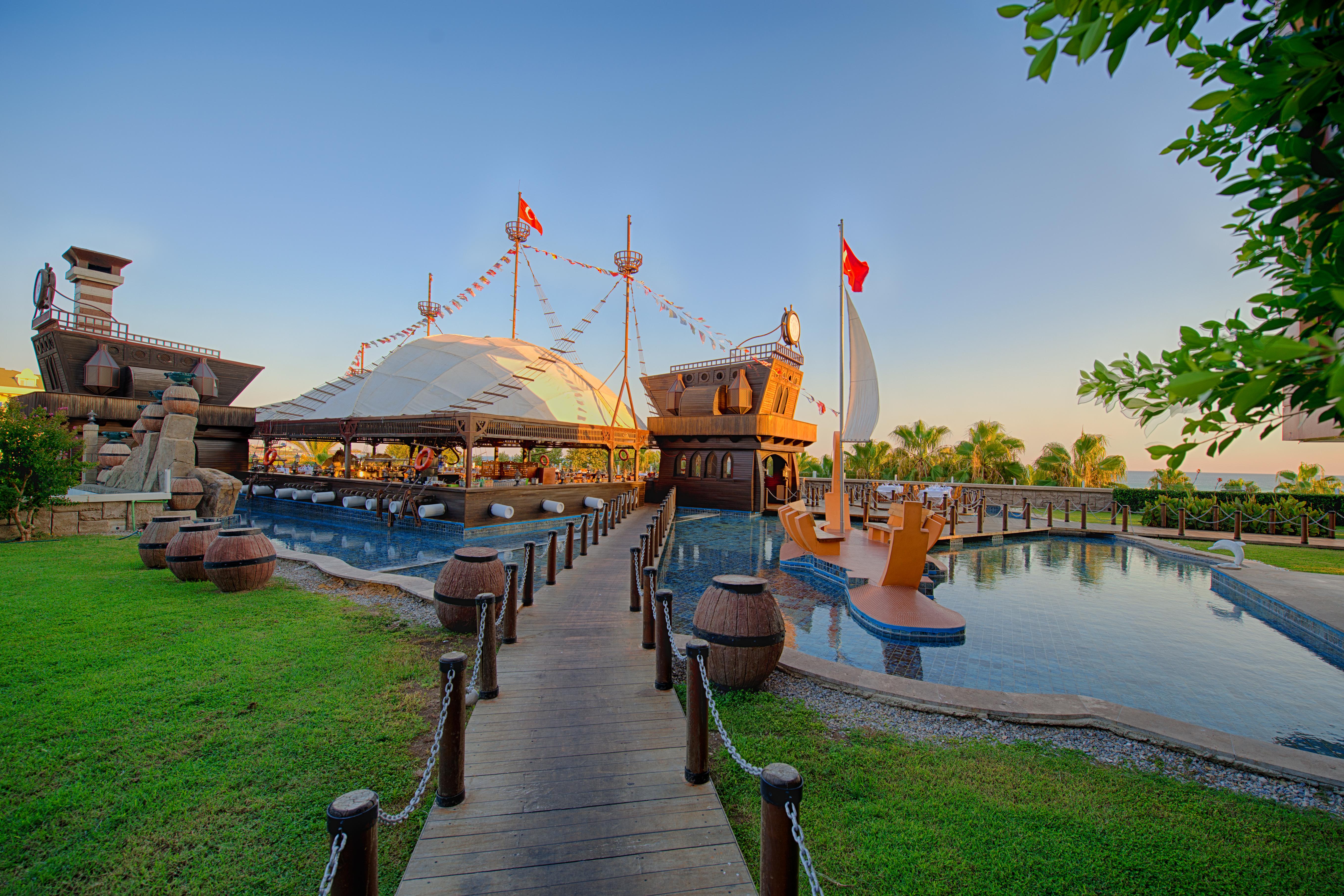 Sentido Kamelya Fulya Hotel & Aqua Colakli ภายนอก รูปภาพ The resort's pool